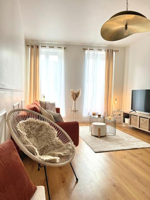 Appartement Avec Magnifique Vue Sur La Saone Et Son Balcon Чалон-Сур-Салне Экстерьер фото